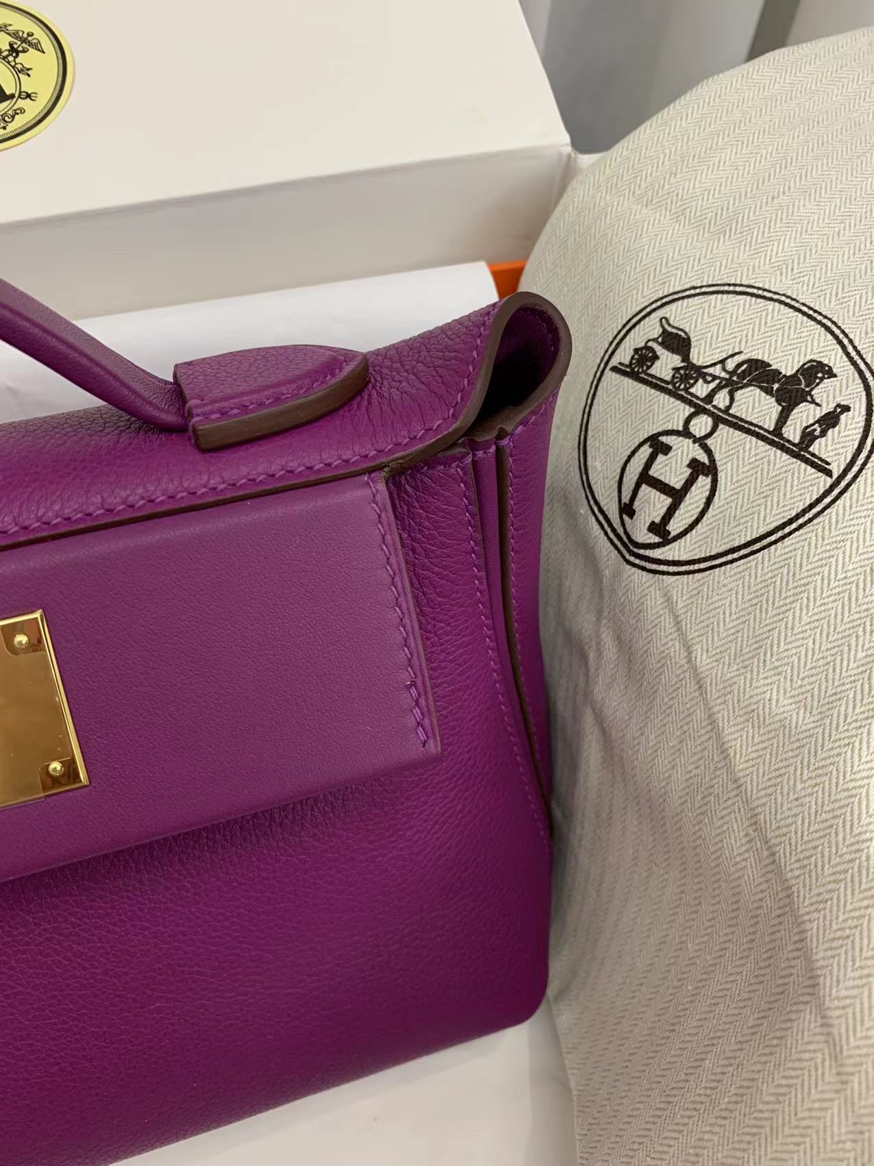 Hermes Kelly Mini 2424 21cm Handbag in Purple Clemence Leather 